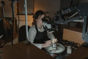 Read more about the article 18+ Stunning Handmade Jewelry Ideas to Spark Your Creativity