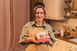 Read more about the article 18+ Easy Steps to Start a Successful Dog Treat Business